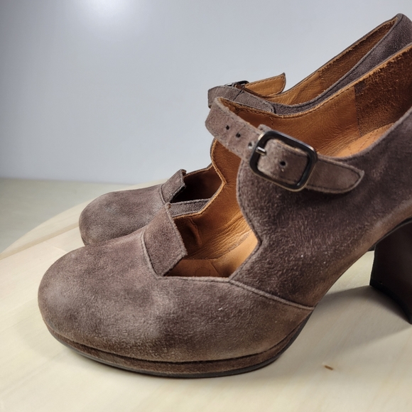 Chie Mihara Taupe Suede Mary Jane Heels Women's Size 37 - Picture 13 of 16